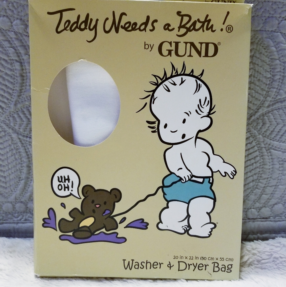 Teddy Needs a Bath! Washer & Dryer Bag